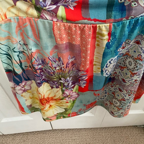 ISLAND SKORT - Picture 2 of 3